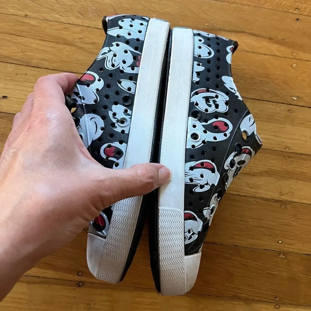 Native Jefferson water shoes sandals crocs Mickey Disney 5 3 black white red